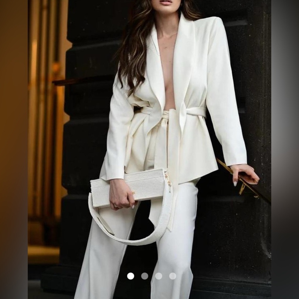 Pink Donnee Par Dieu long sleeve tie front Blazer with matching long Belt